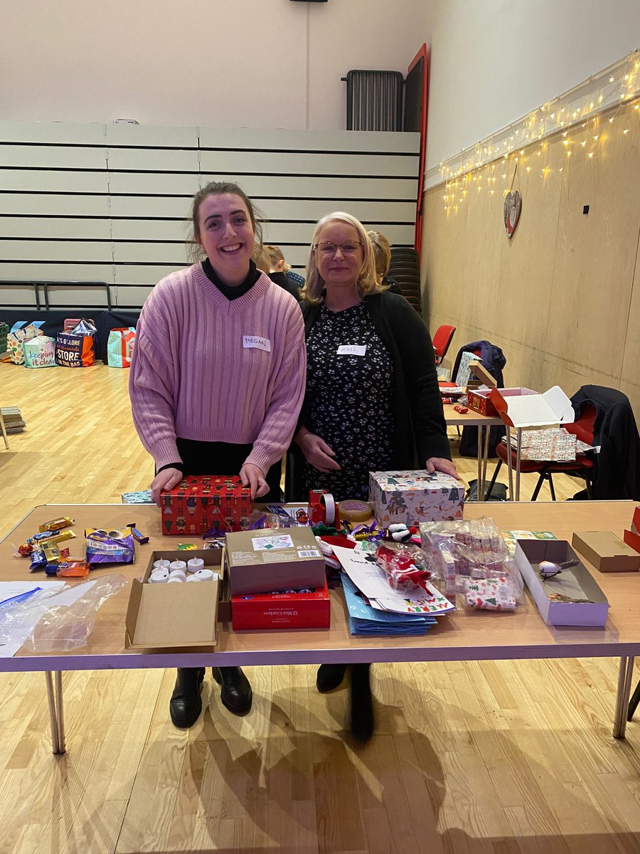 Inverclyde's Community Link Workers (@inverclyde_clw) on Twitter photo Two of our CLWs, Megan and Margaret, were Santa's helpers today packing Jolly Boxes at Inverkip hub alongside other volunteers. Ordinary people helping ordinary people. <a href="/CVSInverclyde/">CVS Inverclyde</a> <a href="/CompassInvercly/">Compassionate Inverc</a> #socialprescribing Two of our CLWs, Megan and Margaret, were Santa's helpers today packing Jolly Boxes at Inverkip hub alongside other volunteers. Ordinary people helping ordinary people. <a href="/CVSInverclyde/">CVS Inverclyde</a> <a href="/CompassInvercly/">Compassionate Inverc</a> #socialprescribing