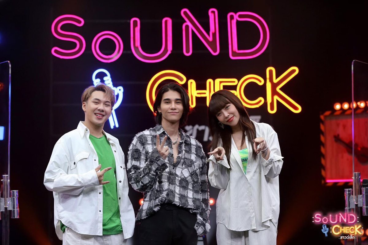 Janenykrung's tweet photo. ยังมาไม่ครบค่ายนะคะ รออยู่ 5555555555555555 #SoundCheckXBOC https://t.co/PpnYjQgN0h