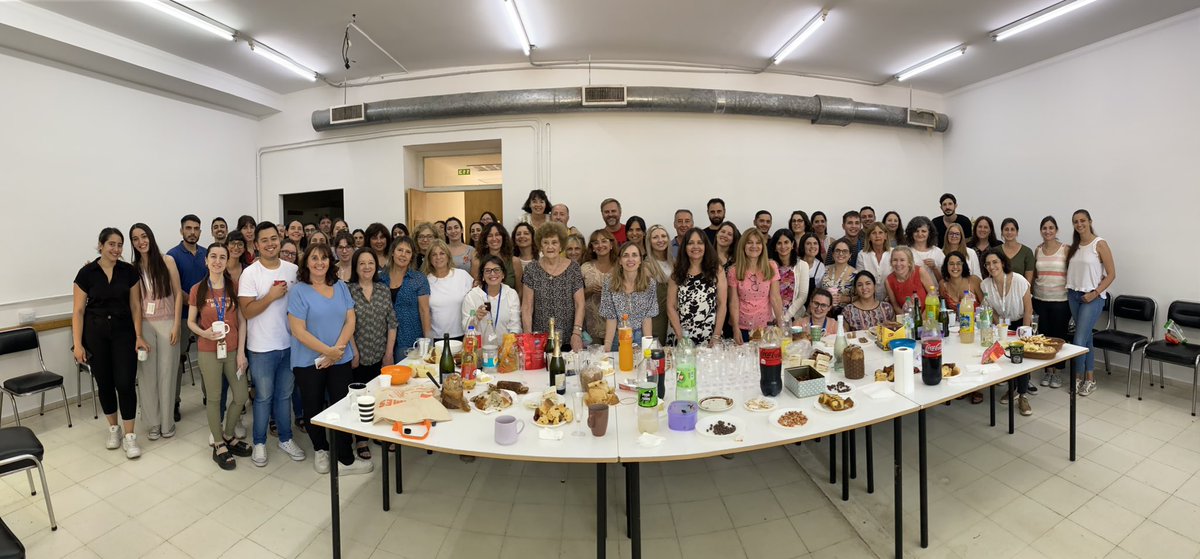 rmotrich's tweet photo. Despedida de año y augurios de lo mejor para este 2023 por parte del CIBICI-CONICET #CONICET #CIBICI #CIENCIA #EDUCACION https://t.co/iaiUs9mrLK