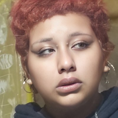 desaparecidaorg's tweet photo. Valentina Jazmín Avila tiene 16 años, desapareció el 29/11 en Banfield, Lomas de Zamora, provincia de Buenos Aires. Se hizo la denuncia. Por favor compartir, y si la ven avisar #URGENTE a la policía local, o al ☎️ 911

#Banfield #LomasDeZamora #BuenosAires https://t.co/AJdK8wFLOH