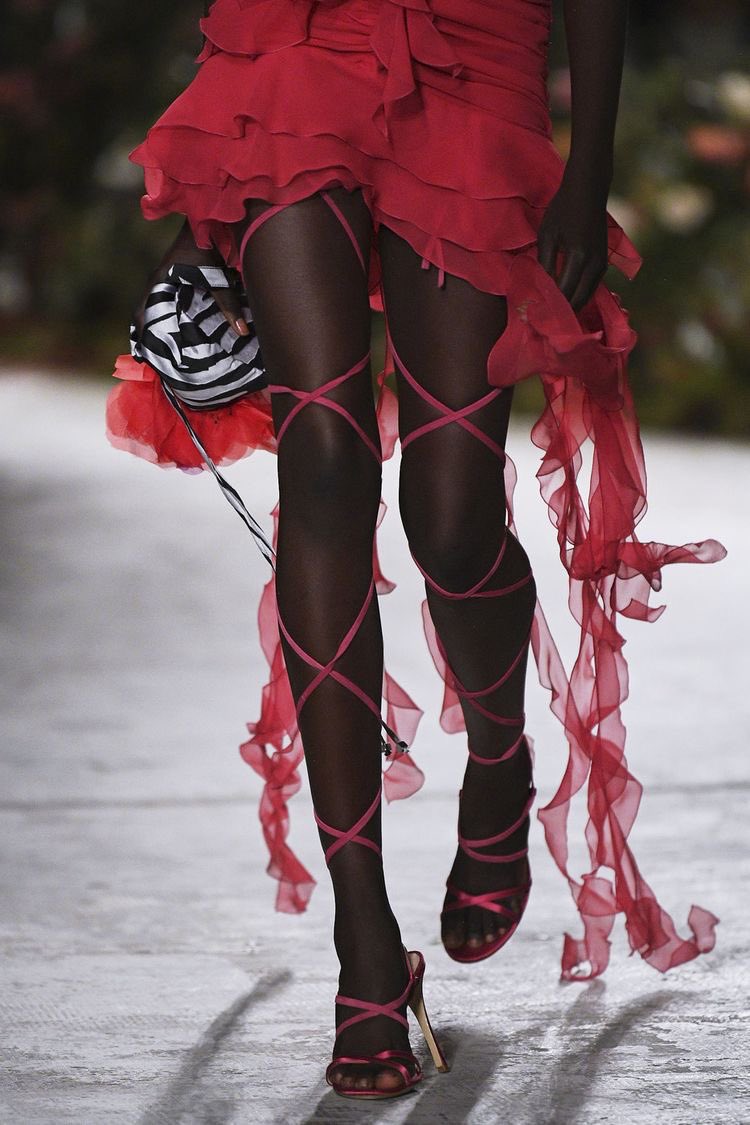 pYSLrada's tweet photo. Blumarine ss21 https://t.co/pbmVWrQHQL