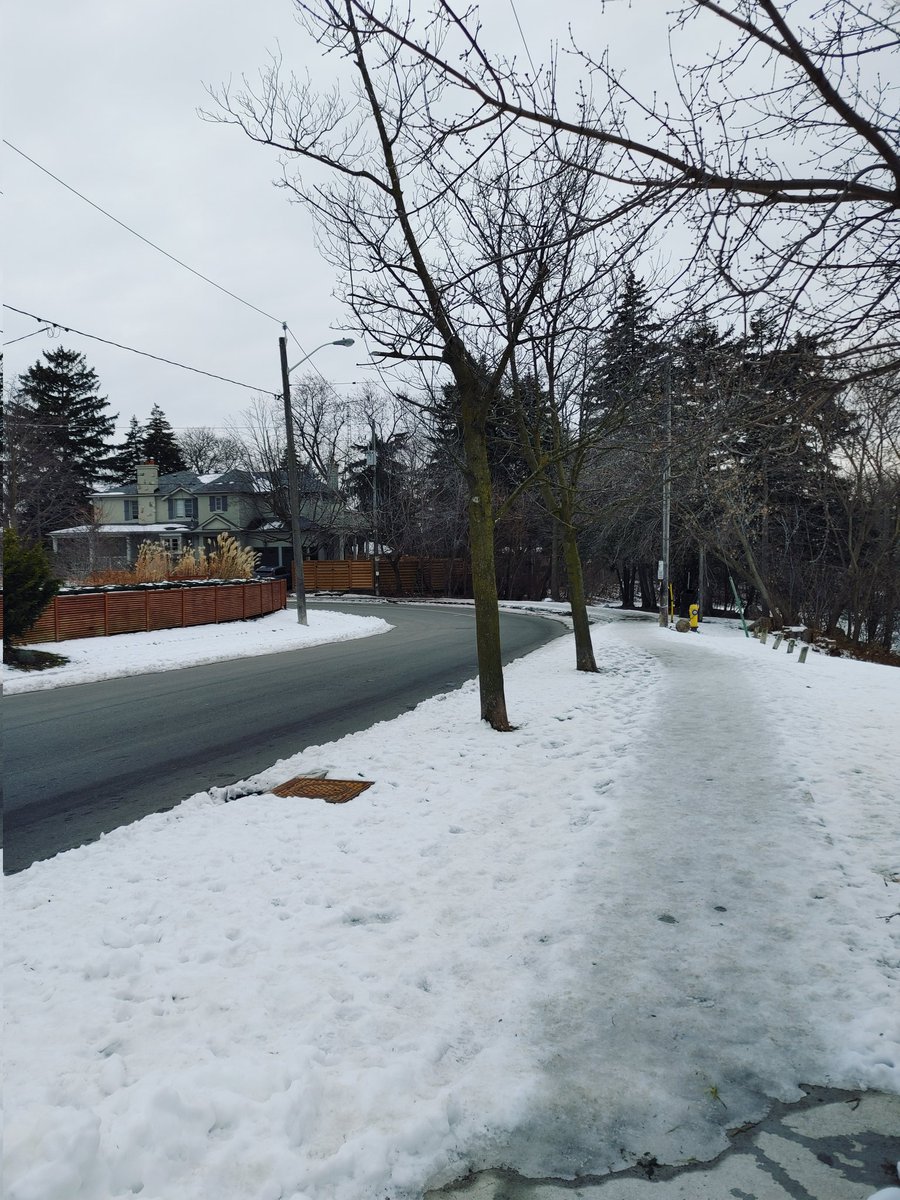 TooblackTo's tweet photo. @JoshMatlow @cityoftoronto The conditions on Heathdale Rd have been appalling since the last snowfall. With this storm, things will be impassable. Already called 311 with no response. Can we get our sidewalk plows and salters back, please?! https://t.co/oVzxDvdbRj