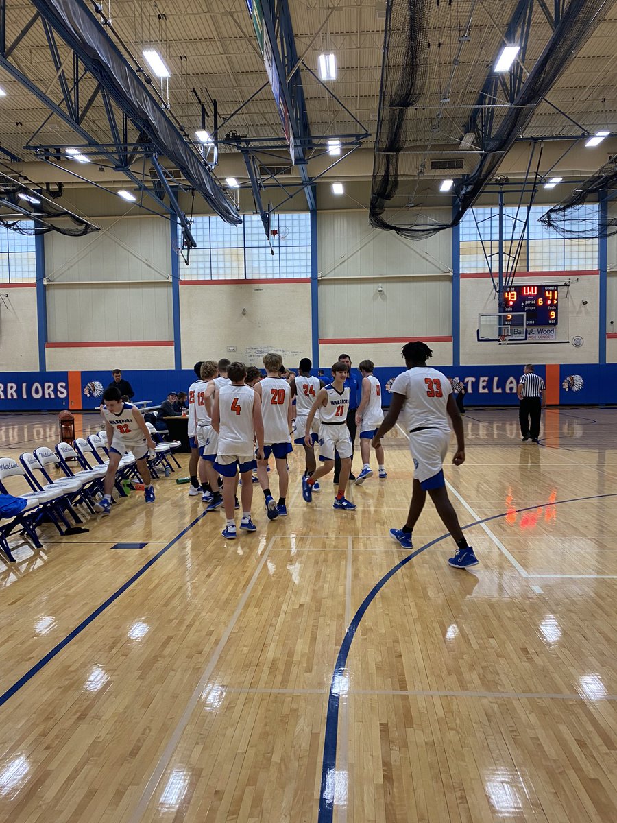 whitelandsports's tweet photo. 9th grade boys win 43-41 in a 2OT thriller! https://t.co/LnQ4aGPxPh