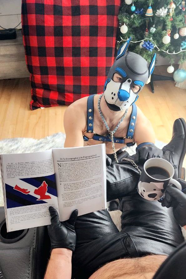 Happy Holydays! Awroo!