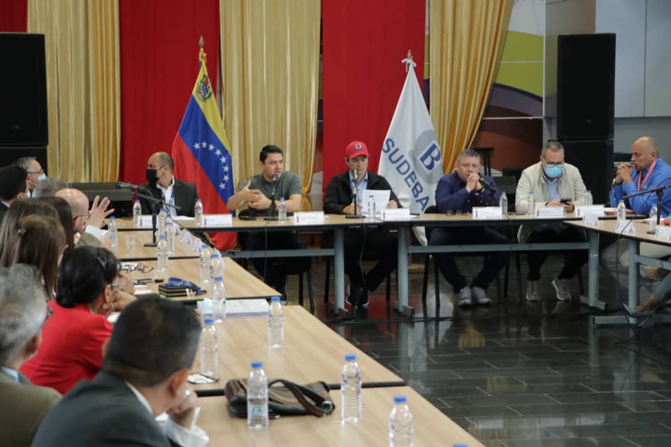 SudebanInforma's tweet photo. #DeInterés ||  Sudeban informa

@sunacrip_ve @MinEcoFinanzas
@Mippcivzla

#Sudeban #UNIF #SectorBancario #BancaElectrónica #EconomíaDigital  #SupervisandoEnRevolución #LoMejorYaLlegóYEstáAquí https://t.co/lc7rEjcrLk