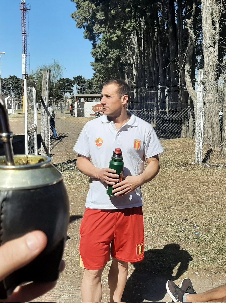 Barracasoficial's tweet image. [ RECONOCIMIENTO ] 

Nuestro jugador Alejandro "TURCO" Dimase tras muchísimos años defendiendo nuestra camiseta decidió retirarse del fútbol. 

Esta noche antes de que comience el partido de primera división...