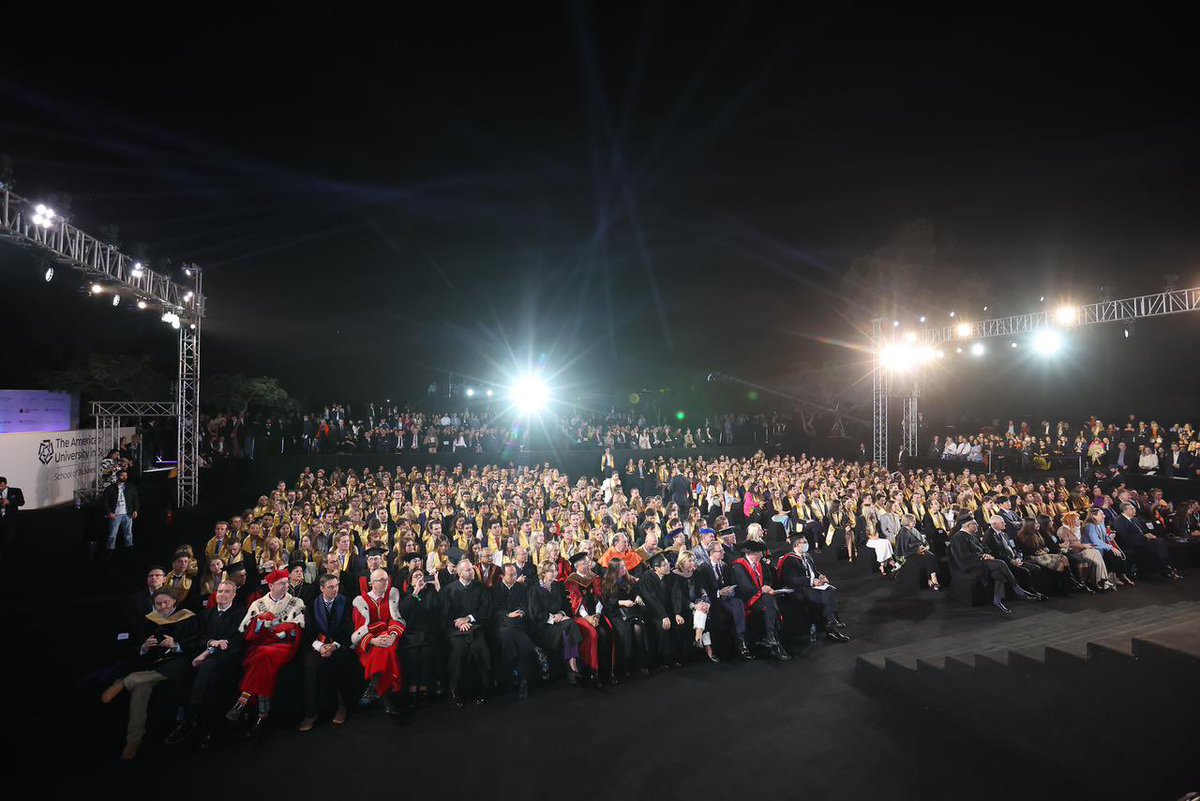 AUC_Business's tweet photo. #Throwback to the CEMS MIM Graduation: graduates from across the globe commemorating a special graduation day at the Pyramids of Giza.

What better way is there than to celebrate with your loved ones? 

#CEMSAnnualEvents #CEMSGraduation22 #CEMSXCairo #CEMSMIM #BusinessSchools https://t.co/jk7BYZTBVR