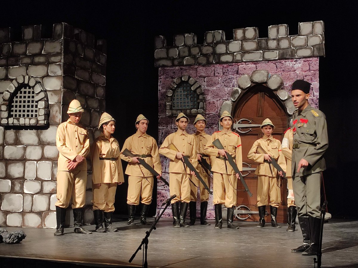 Mineeeee14's tweet photo. "Vatan Yahut Silistre" 
Dekorları ve öğrencilerimizin performansıyla büyük ilgi gördü.
@tekirdagmem 
@CorluMem 
@corlumsal 
@ersanulusan 
@hete61 
@sanatinbahcesi https://t.co/lv8QYy9Lji
