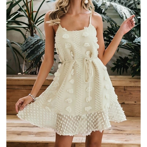 Sunnyflorida78's tweet photo. So good I had to share! Check out all the items I'm loving on @Poshmarkapp from @BoutiqueViva #poshmark #fashion #style #shopmycloset #vivaboutique #carters #velvetheart: https://t.co/fPT3wOHdkP https://t.co/9t6P6x9iOX