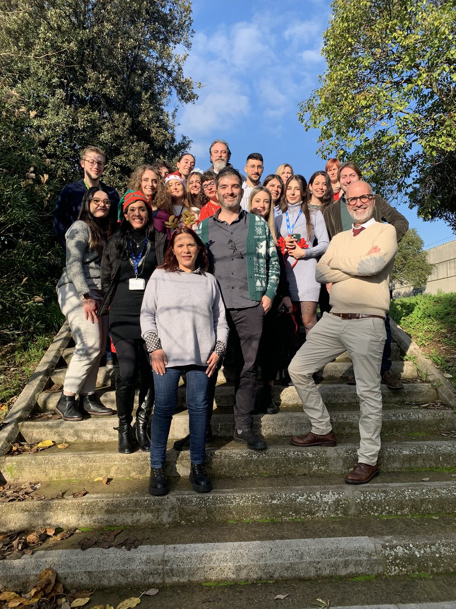 Da soli si va più veloce ma insieme si va più lontano!!! Buone feste <a href="/CianfVale/">Valentina Cianfanelli</a> <a href="/CecconiLabs/">Cecconi Labs</a> <a href="/VMarabitti/">Veronica Marabitti</a> <a href="/MBordino/">Matteo Bordi</a> <a href="/Catferraina/">Caterina Ferraina</a> @Maemil3 <a href="/rudy_carlo/">Carlo Rodolfo</a> <a href="/silvia34309683/">silvia</a>