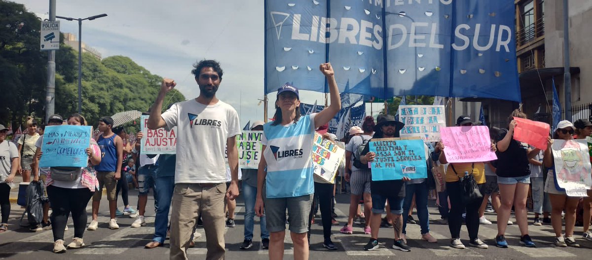 BDPMoreno's tweet photo. #porunanavidadsinhambre

Hoy armamos un acampe frente al ministerio de desarrollo social, en reclamo a las bajas arbitrarias a los beneficiarios del programa Potenciar Trabajo y la nula asistencia brindada a los comedores establecidos en los barrios del conurbano https://t.co/ImIZ0SwlXE