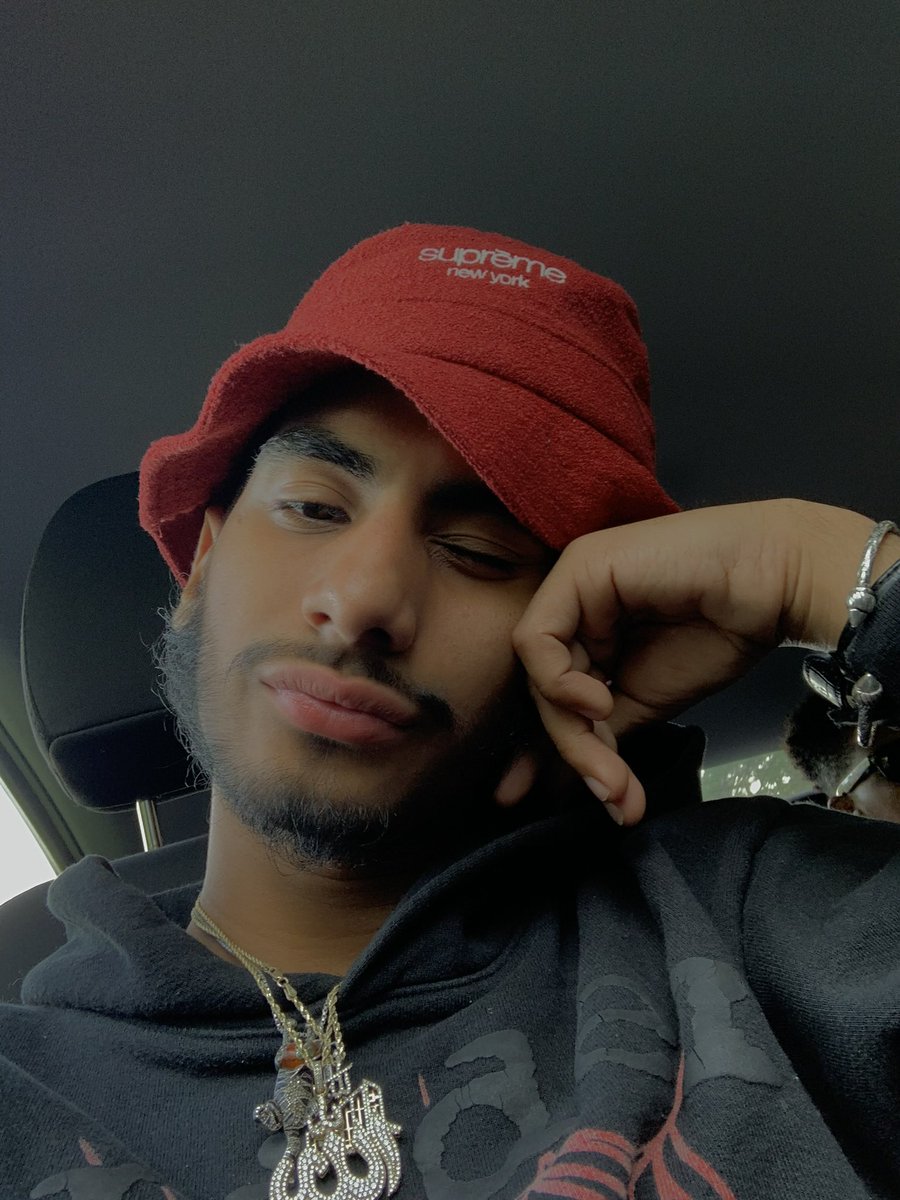 najeemir's tweet photo. .👳🏽‍♂️🦎 https://t.co/LEjWgVOMeH