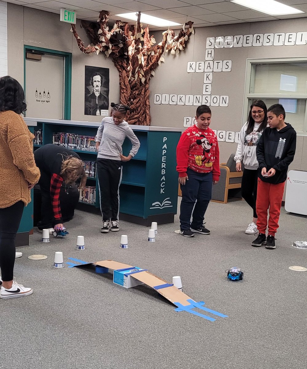 Dr. Amy Nguyen-Hernandez (@dramynh) on Twitter photo Enjoyed visiting <a href="/RMMS_Bulldogs/">Ruth Musser Middle School</a> College and Careers event with Trustees Guerra and Lashbrook. Expanding our students knowledge and inspiring them to continue learning. Have a safe Winter Break, All! <a href="/CentralSchoolD1/">Central School District</a> #TogetherWeAreCSD Enjoyed visiting <a href="/RMMS_Bulldogs/">Ruth Musser Middle School</a> College and Careers event with Trustees Guerra and Lashbrook. Expanding our students knowledge and inspiring them to continue learning. Have a safe Winter Break, All! <a href="/CentralSchoolD1/">Central School District</a> #TogetherWeAreCSD