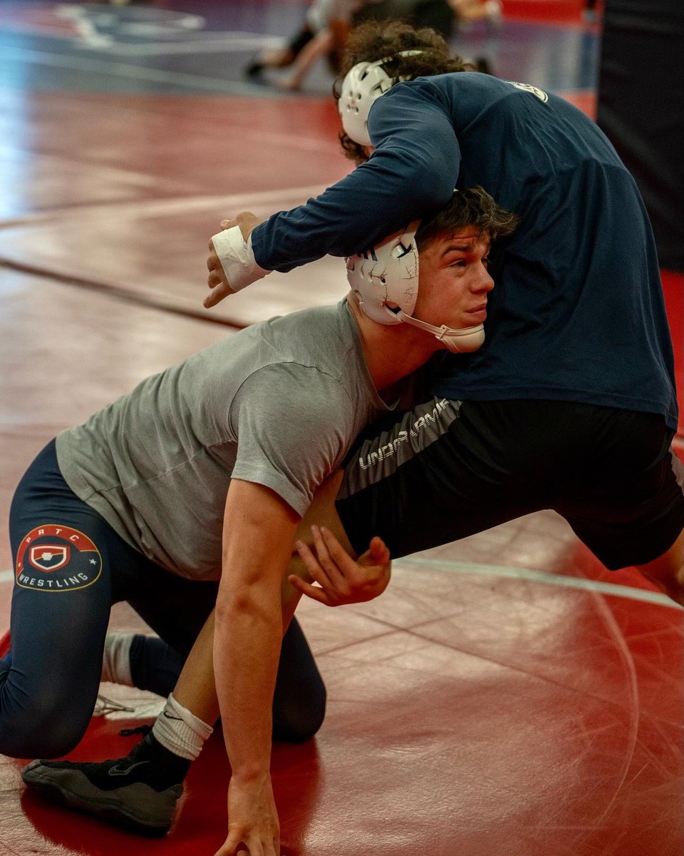 JudeSwisher's tweet photo. “Greatness isn’t for the chosen few, it’s for the few who choose.” -CWCW
@maxterpiece_jpg
#staygritty #killthebody #athlete #d1 #wrestle #demonslayer #photo #strugglewell https://t.co/bHcppEEwDq