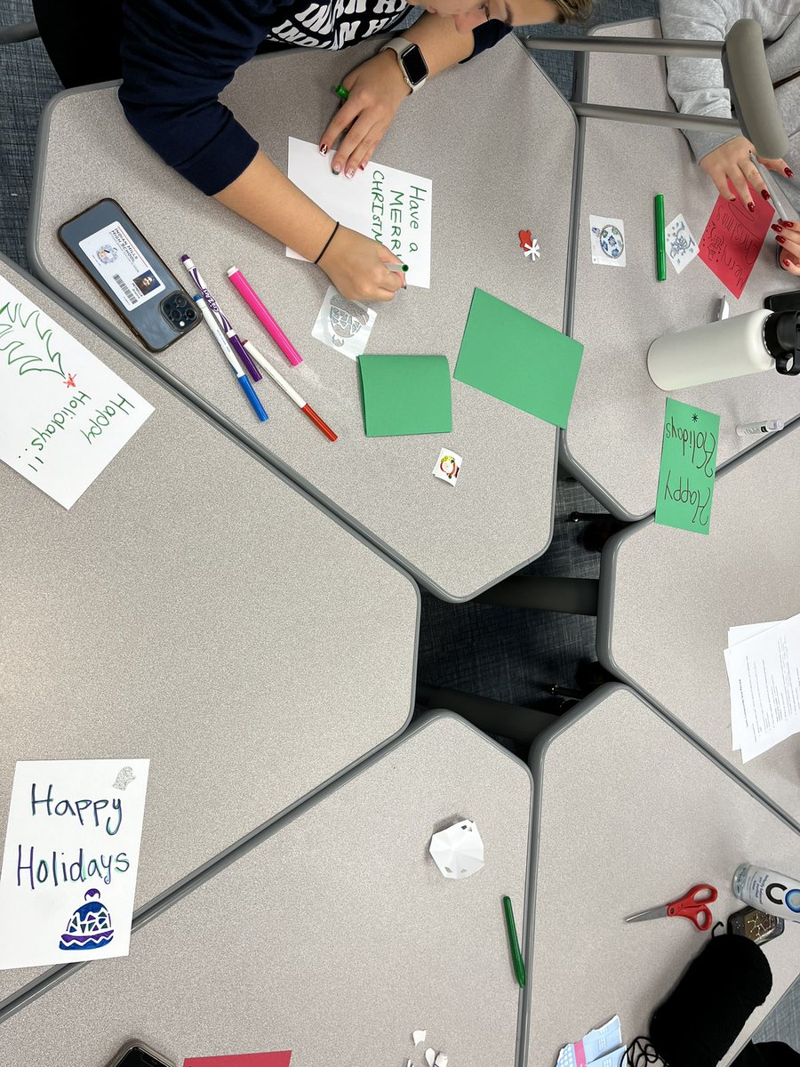 IHHSLibrary's tweet image. Our students are working hard to create holiday cards for senior citizens at Oakland Care Center and Ridgecrest Senior Housing. #wellness #HolidayCheer #ThinkingOfOthers