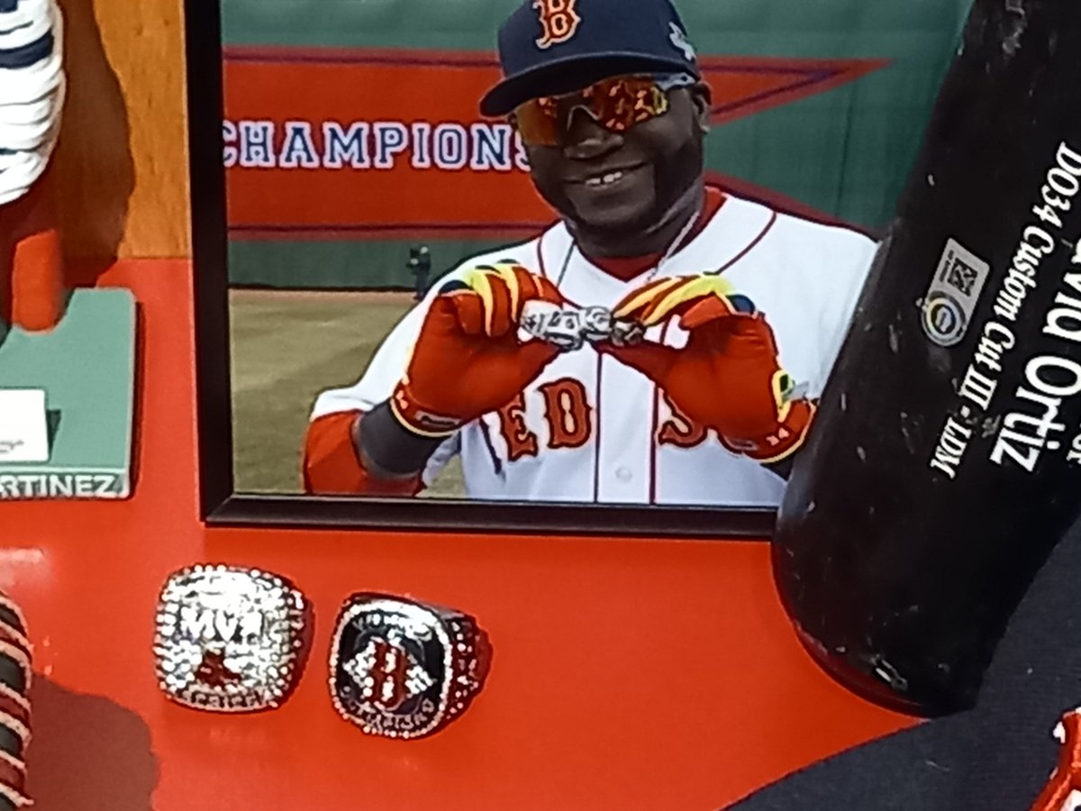 MrGIF4479's tweet photo. Ich gucke jetzt #FourDaysInOctober auf #Disneyplus und es wird fantastisch
#RedSox #DirtyWater #Boston
@mar_ina0488 https://t.co/k3zLAHZh9m