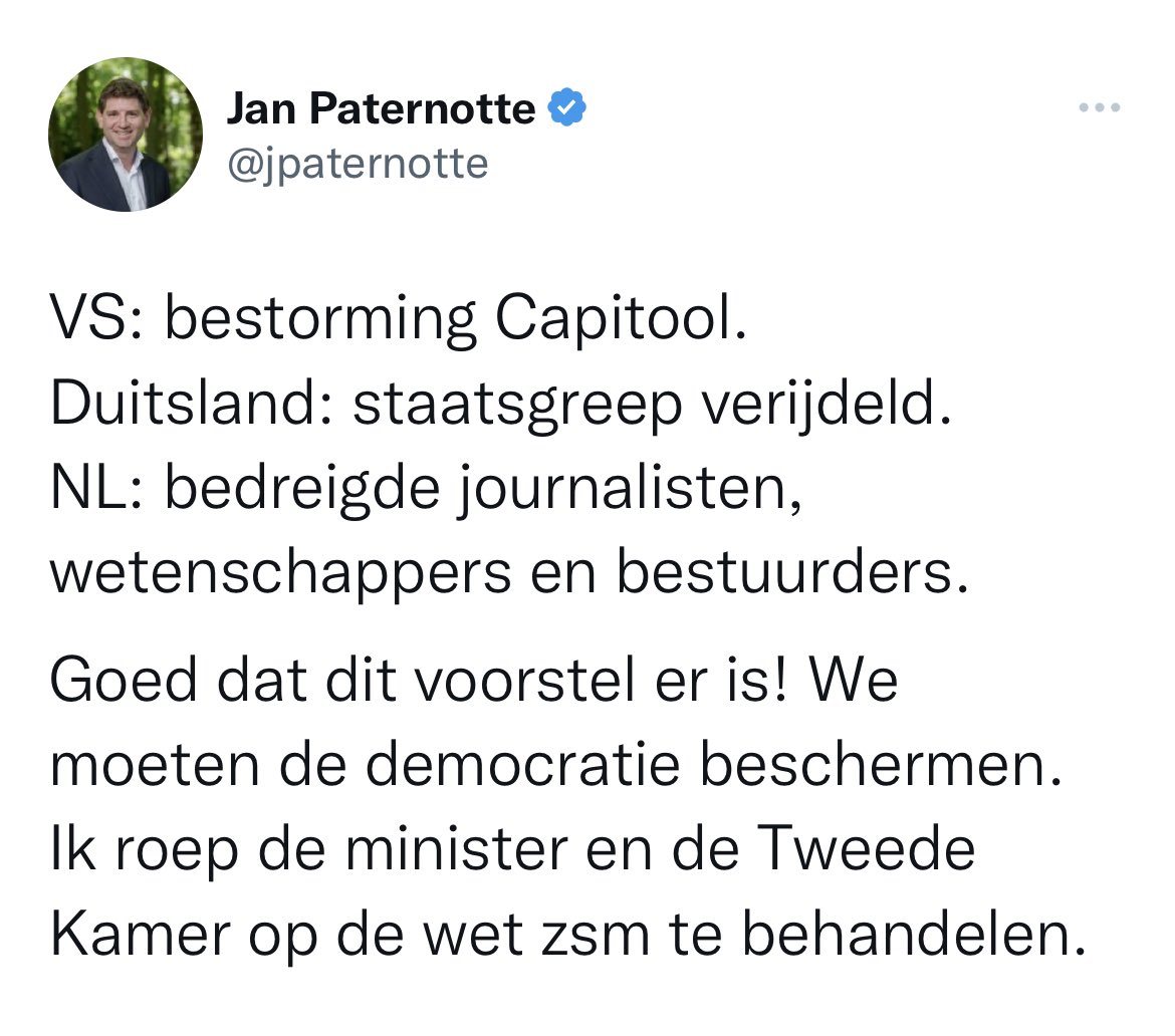 KnijffRobert's tweet photo. Jan Paternotte… Fractievoorzitter D66… Doet openlijk aan ‘Framing’… Wil andere politieke kunnen verbieden… Mooiste komt nog; Om de democratie te beschermen, beweert hij… Nogal fascistoïde, vind ik…
Waarom weren als je kunt weerleggen?..
Cc: @JPaternotte | @D66
#Fascisme_v2 https://t.co/AndicEonjQ