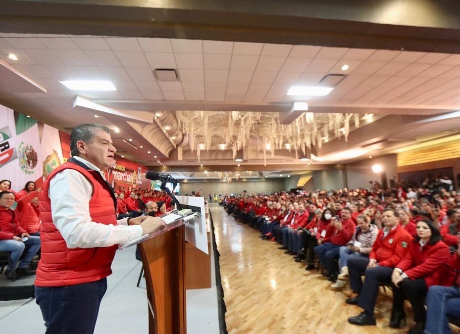 PRICoahuila's tweet photo. La pasión priista sigue más viva que nunca. Coahuila vibró en la Sesión Solemne y en la XXXV Sesión Extraordinaria del Consejo Político Estatal, donde además de tomar protesta a consejeros y consejeras estatales y a integrantes de la Comisión Política Permanente…

(1-3)

#Ruta23 https://t.co/T6dWmMnMjT