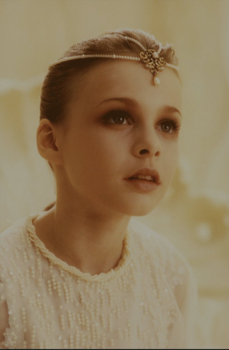 Tami Stronach tweet media