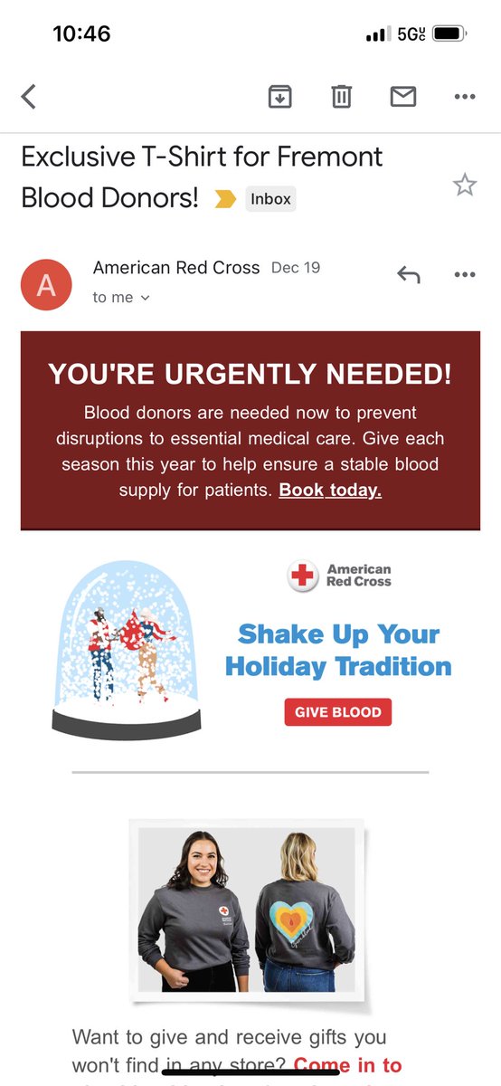 cally_yap's tweet photo. Gave blood and received my exclusive long sleeve T shirt of #AmericanRedCross!

Happy Holidays! https://t.co/7Z6Iv7TteK