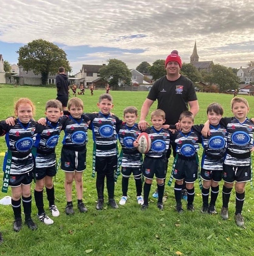 A big thank you to our U7s/8s & U11s kit sponsor, #tradecentrewales, for supporting us this year 😊 
#kitklub #kitklubwales #thetradecentreuk @surridgesport @MikeDoyleComedy #teulunant