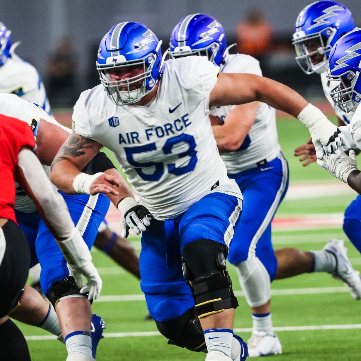 It's <a href="/AF_Football/">Air Force Football</a> 𝓰𝓪𝓶𝓮𝓭𝓪𝔂‼️

Let us know where you'll be watching from ⤵️