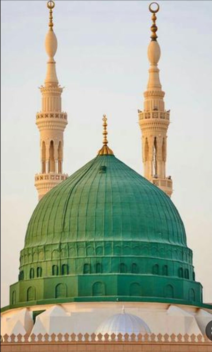 Nasserzayed1994's tweet photo. "إليكَ الشّوقُ يسري كلَّ حينٍ
ويُبكي مَن لهُ قلبٌ سليمُ

عليكَ صلاةُ ربّي يا رسولًا
بهِ أمسى لنا شأنٌ عظيمُ!"
 ﷺ https://t.co/0xod5yQ1bt