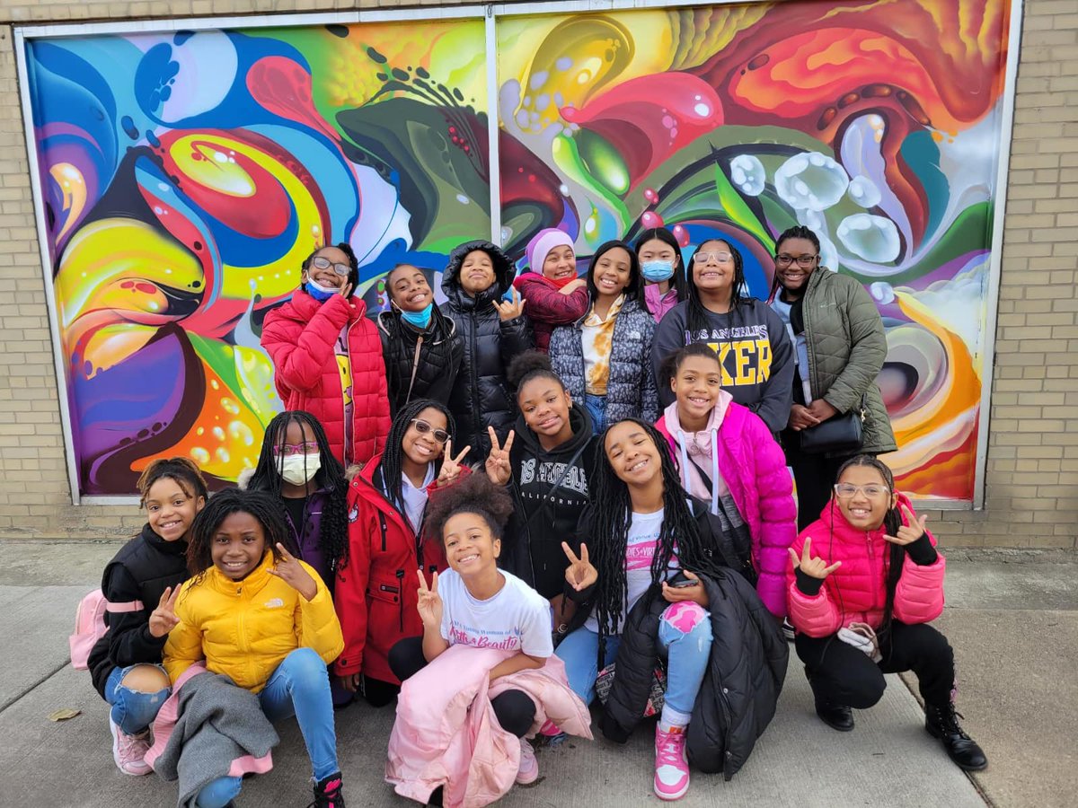 Jamila Trimuel <a href="/MrsLadyofVirtue/">Jamila M. Trimuel</a> and <a href="/LOVChicago/">Ladies of Virtue</a> are a part of our first cohort of the United Neighborhoods Equity Fund (UNEF), which supports small, BIPOC-led organizations on Chicago’s South and West Sides and in the south suburban region. liveunitedchicago.org/united-neighbo… #LIVEUNITED