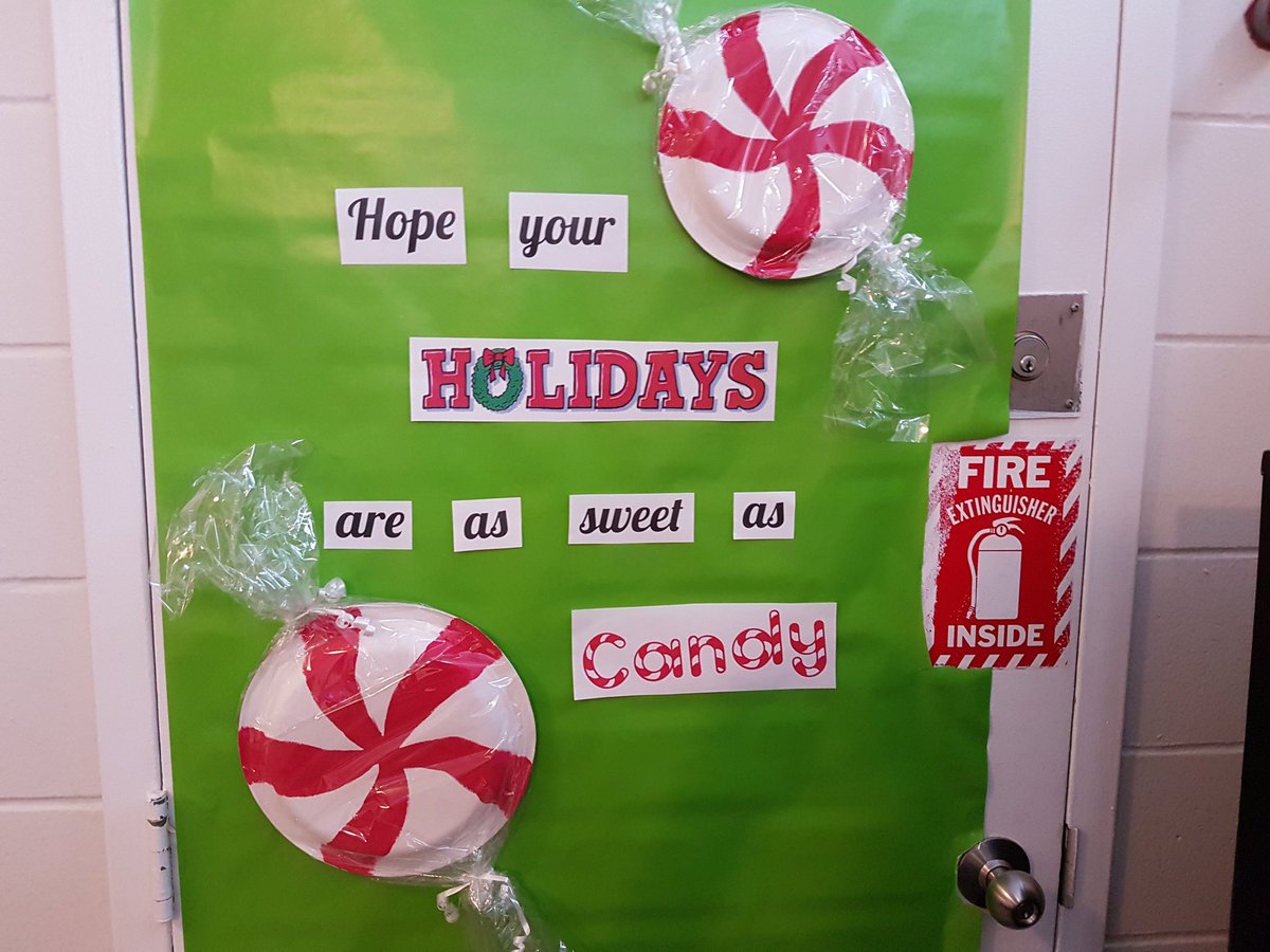 LOVE the holiday spirit! ❤
<a href="/McHughEduCentre/">M.F. McHugh Education Centre</a>, <a href="/CHEO/">CHEO Ottawa</a>, <a href="/ysb_bsj/">Youth Services Bureau</a>