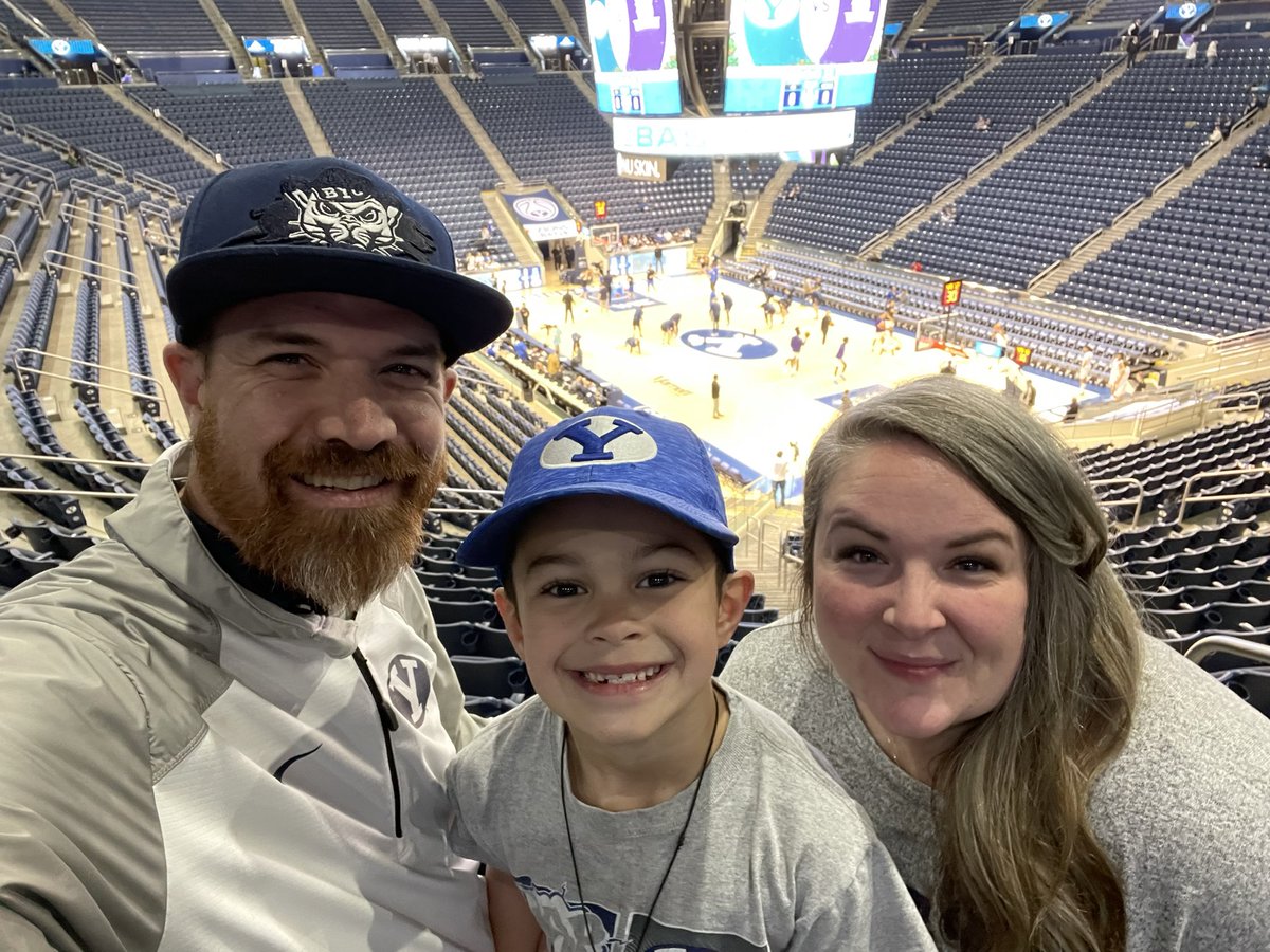 pjmorgan11's tweet photo. Family night with @stephmorg11 to see @BYUMBB beat Weber State #byuhoops https://t.co/TFT3HCqVNy