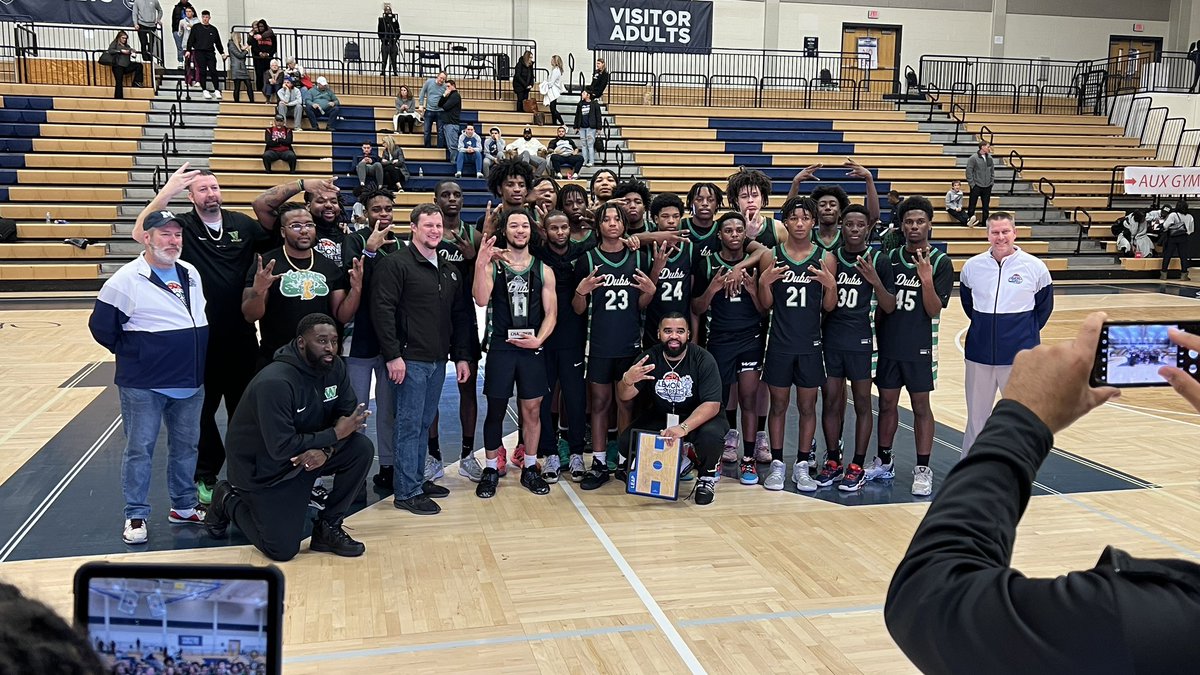TMayerTV's tweet photo. Thrilled and honored to have had a front row seat at the @LemonStClassic at @MariettaGAhs Saw great talent and future stars #LemonStreetClassic #LemonStClassic #MariettaBlueDevils #MHSBlueDevils #BeSomebody #PAGameDay 🎙️ #PAannouncer https://t.co/L4CQICBCdf