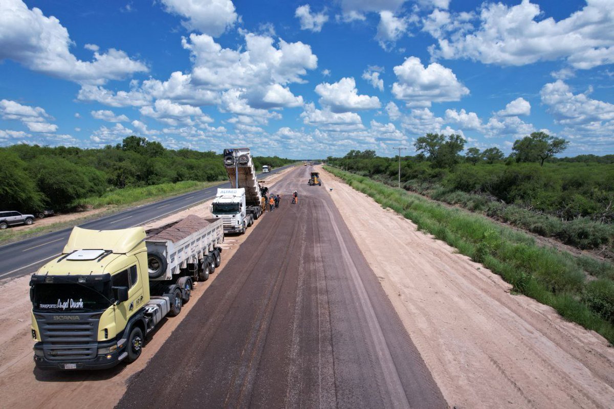 RutaTranschaco's tweet photo. ¡Cada vez más cerca de la meta!
Las obras de la Ruta PY09 ya cuentan con 92% de avance ejecutado, de esta manera cierra el año y a partir de la fecha ya en receso en sus 8 lotes, para retomar actividades en enero del 2023. 
https://t.co/s6d3FWIaVl
@AgendaCAF @el_BID @mopcparaguay https://t.co/IW1aSRsMNU