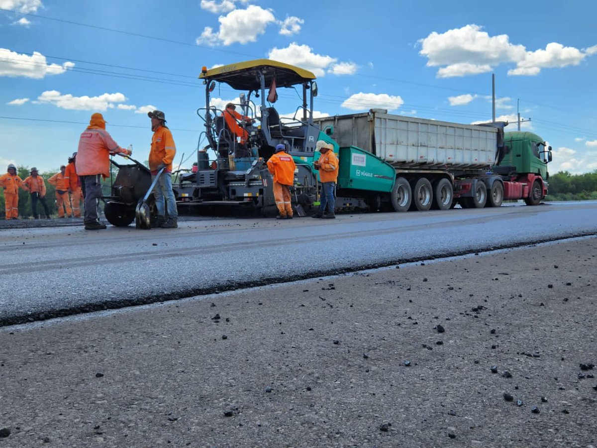 RutaTranschaco's tweet photo. ¡Cada vez más cerca de la meta!
Las obras de la Ruta PY09 ya cuentan con 92% de avance ejecutado, de esta manera cierra el año y a partir de la fecha ya en receso en sus 8 lotes, para retomar actividades en enero del 2023. 
https://t.co/s6d3FWIaVl
@AgendaCAF @el_BID @mopcparaguay https://t.co/IW1aSRsMNU