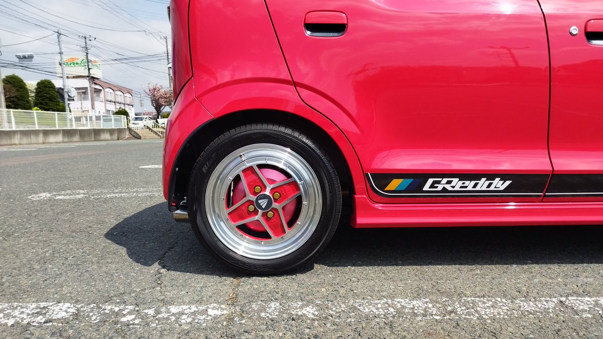SASAKI96149285's tweet photo. #ENKEI さん!実は #ALTOWORKS #HA36S の純正の黒ホイールもENKEIさん👍 お友達の『白鳥号』🦢#エクシーガ も #PerformanceLine 確かPF7・・・周りのENKEI率高い🤣 #APACHE2 https://t.co/2FYIEDaDqo