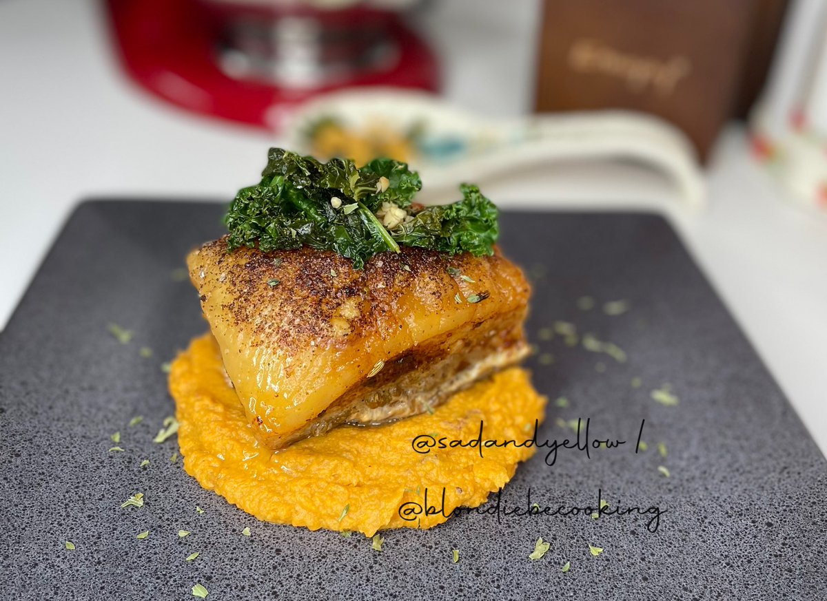 Please Retweet/Like/Comment!! 
❤️💕❤️

It’s below freezing in Texas, but I’m eating good. Dinner time, who’s hungry? 😋🤤

Pork Belly Confit with Sweet Potato Mash and Roasted Kale. 

#CookingWithBlondie
#BlondieBeCooking
#TrekkieFoodies 
#MyFoodIsArt 
#SomebodyMarryMe