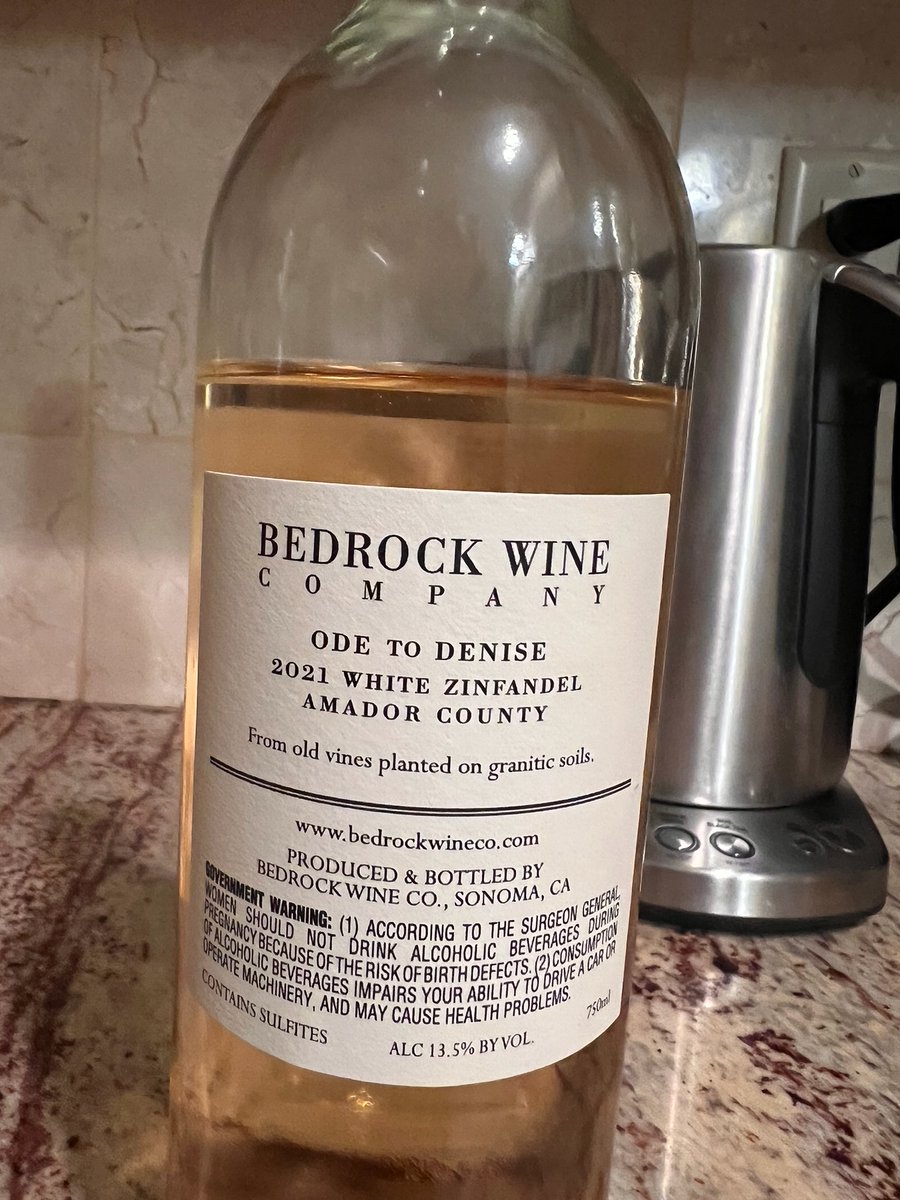 InwoodRunner's tweet photo. Such a delight to open @BedrockWineCo’s Ode to Denise “White Zinfandel” as an intense Wisconsin winter storm has us hunkered down inside. It’s DRY, dense, complex, and a beautifully balanced fruit and acid treat. It might be made for hot days on the porch, but it’s perfect today. https://t.co/god8p1o62T