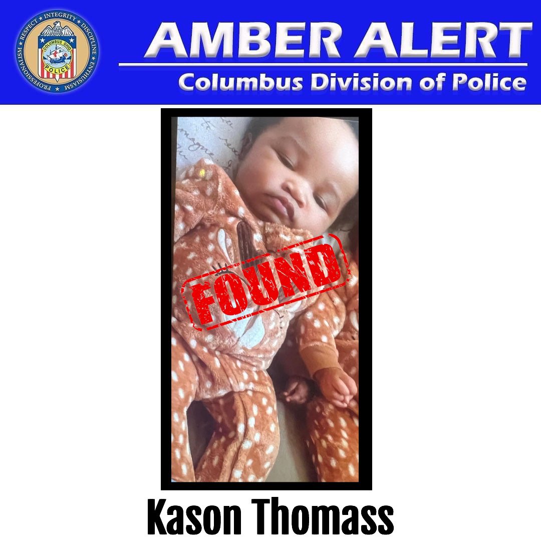 ColumbusPolice's tweet photo. CHILD FOUND SAFE &amp; ALIVE

Kason Thomass was found alive &amp; safe in Indianapolis near a Papa John’s pizza location. The 5-month-old boy is in good health &amp; being transported to a hospital to be checked out. Kason was found in the stolen Honda Accord &amp; wearing the same clothes. https://t.co/hUNd9Gnk3T