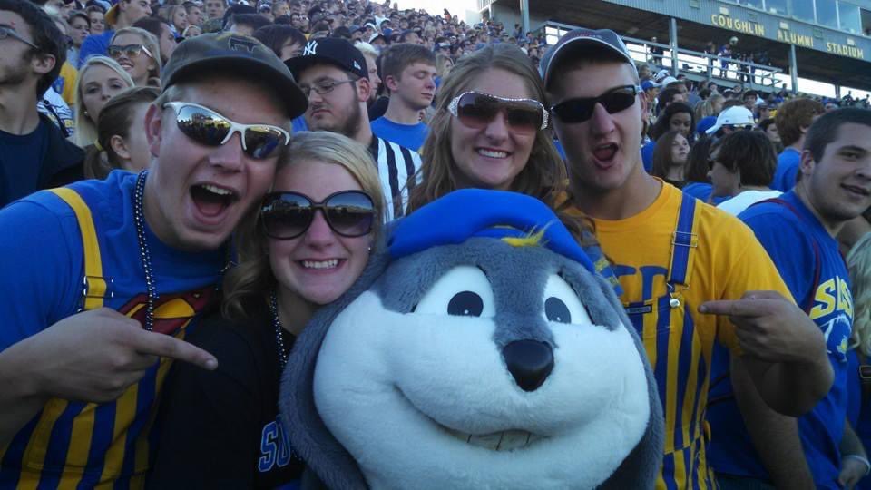 Jacob_Bierstedt's tweet photo. @GoJacksSDSU @HyVee https://t.co/kJO9cweFHS