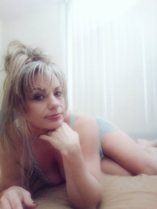 #nsfw_twt #nfsw #cougarmommy #cougarclub #mommykink #mommyrp https://t.co/VzycTC4Vr8<a href="/tag/nsfw_twt"class="tags">#nsfw_twt</a><a href="/tag/nfsw"class="tags">#nfsw</a><a href="/tag/cougarmommy"class="tags">#cougarmommy</a><a href="/tag/cougarclub"class="tags">#cougarclub</a><a href="/tag/mommykink"class="tags">#mommykink</a><a href="/tag/mommyrp"class="tags"><span>#mommyrp</span></a>