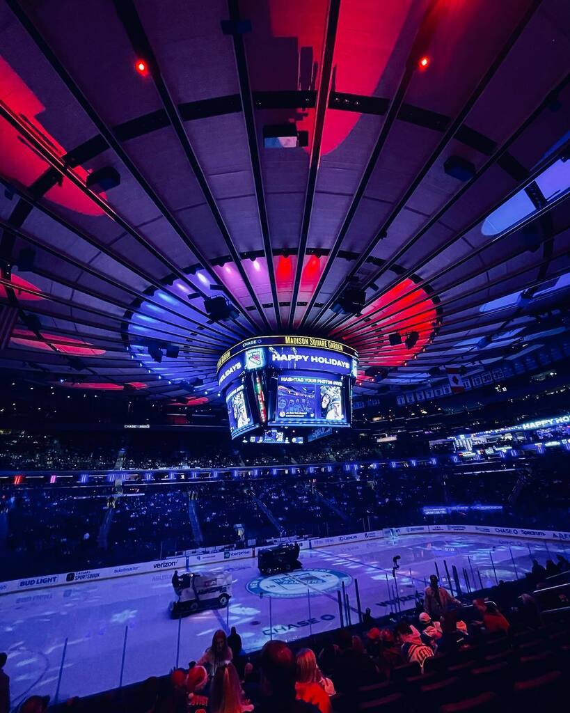 Islanders v Rangers game. Basketball Tuesday. Hockey Tonight! instagr.am/p/CmfUnf1ONKc/