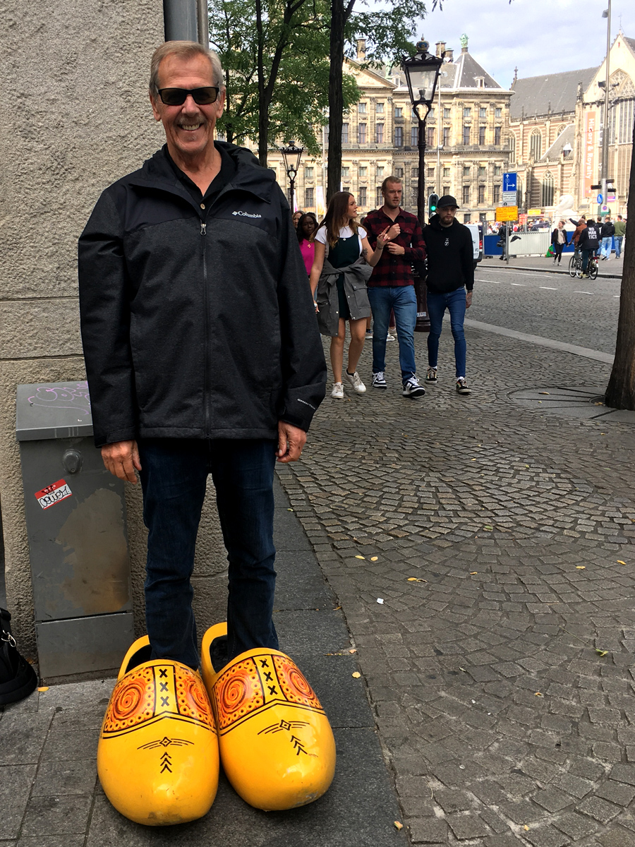 humor_guy's tweet photo. Fun in Amsterdam
https://t.co/7XaFJ4aZyA https://t.co/h644FbAFeG