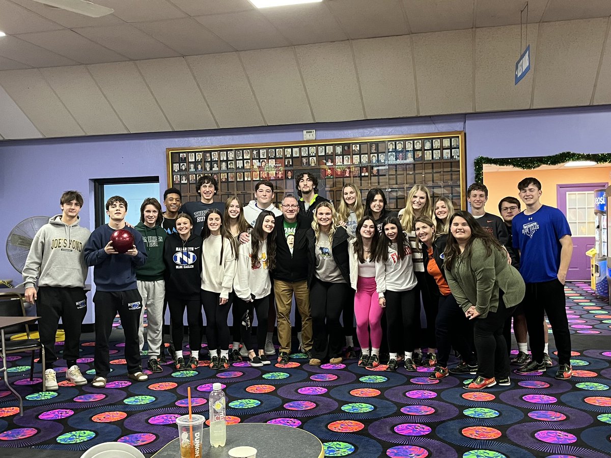 NAHSstudentgov's tweet photo. @NazHSPrincipal Thank you for everything you’ve done for us all these years, we had a great time celebrating you doing what we know best! 🎳🦅🔵⚪️ https://t.co/tgbPJOgJ3M