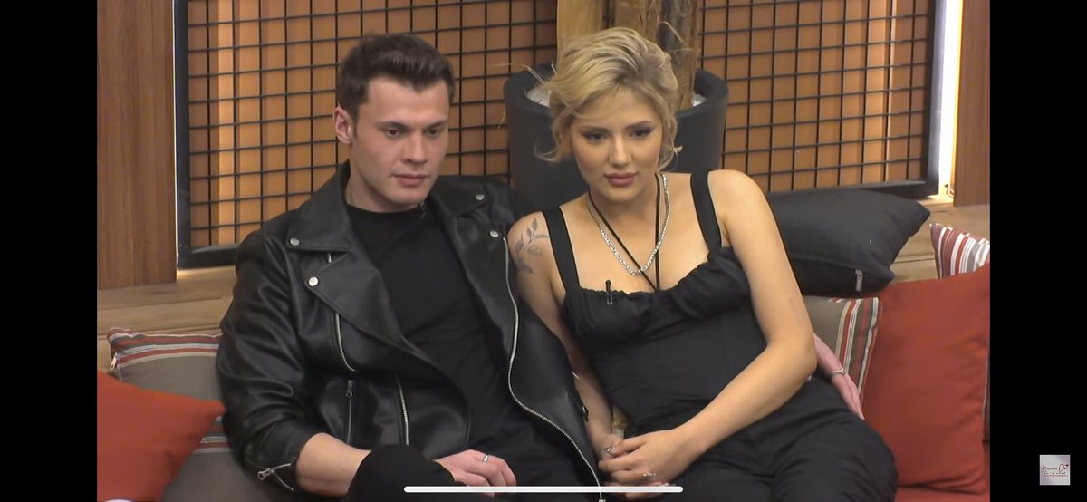 Yani Tolga o el ne oyle khm khm🤪
#AyTol #aytolistiyoruz #aytol #kismetseolur #aybuketolga ❤️