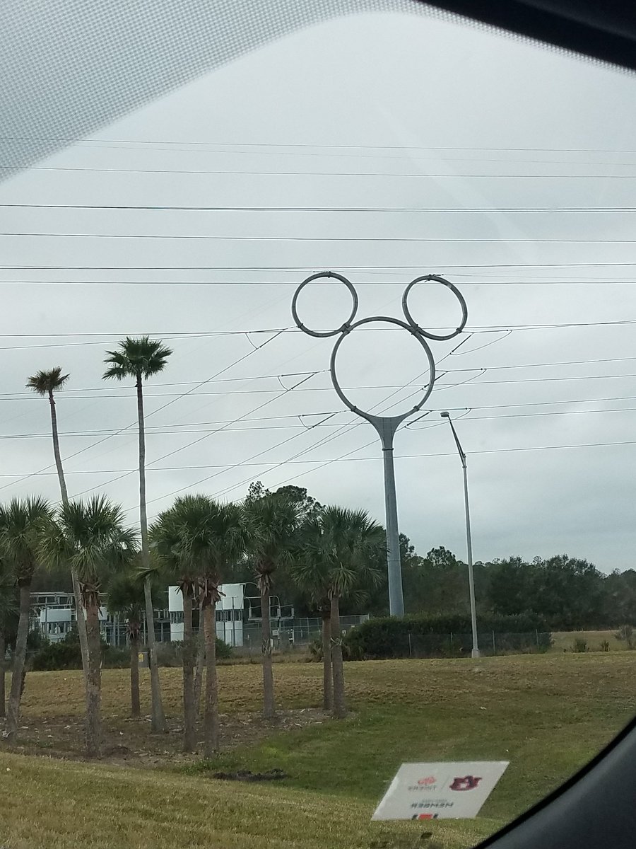 AMISandyPaws's tweet photo. Magical landmark! #MickeyPylon #Interstate4 #HolidayTraffic #LoveFL https://t.co/ct9TGPRdvb
