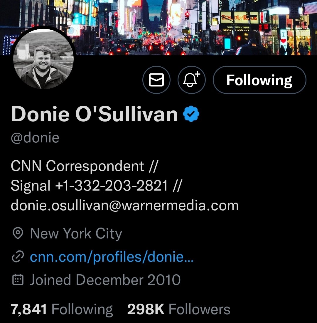 marklenahan's tweet photo. If you look at @donie on Twitter now it no longer says the account is suspended. So all OK? Nope - the journalists banned by the "free speech absolutist" are still banned. https://t.co/pMZmopZqVp