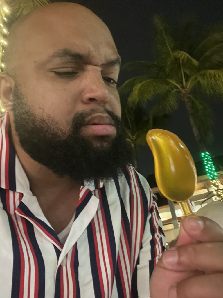 kolbytoldme's tweet photo. #JellyFruitChallenge w the Mini Mac👀 https://t.co/eYJE2AlWiO