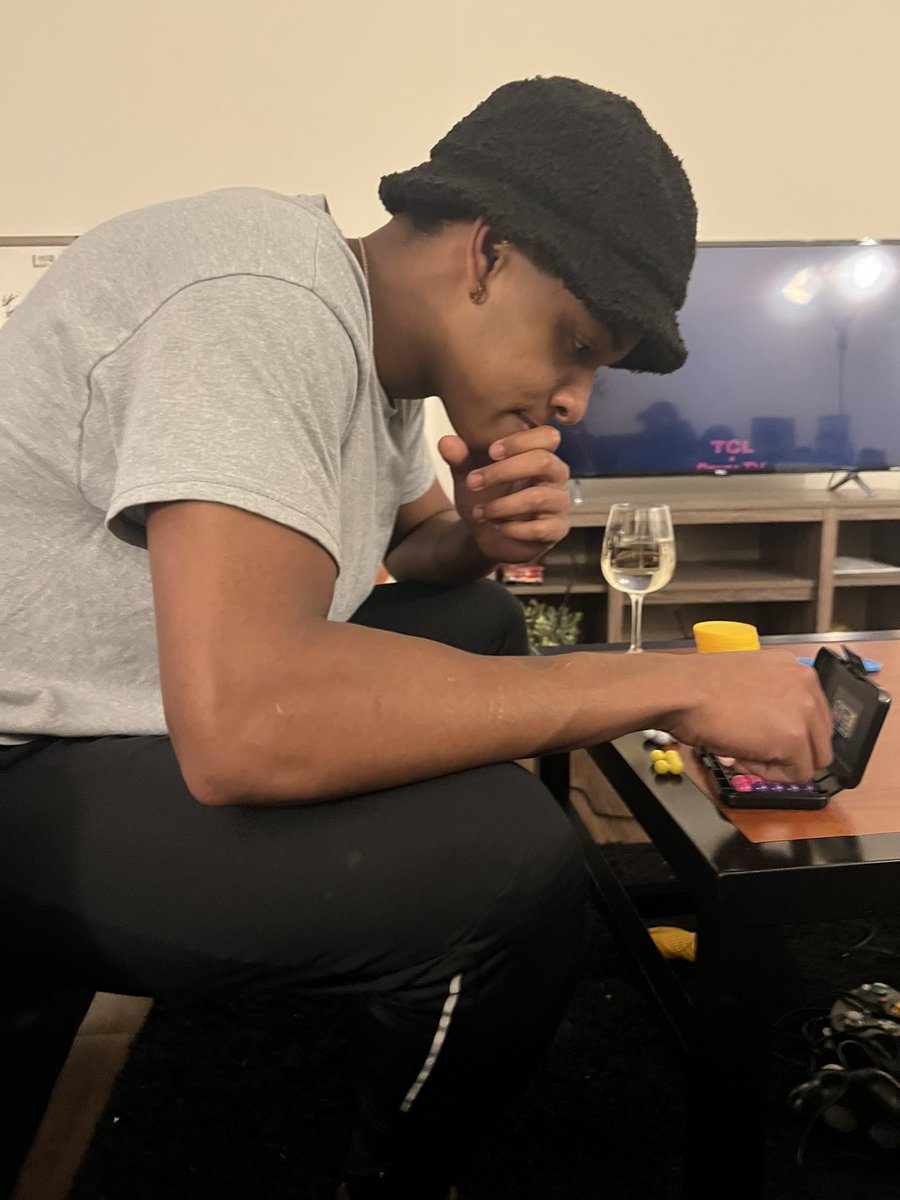 taylor_savian's tweet image. 