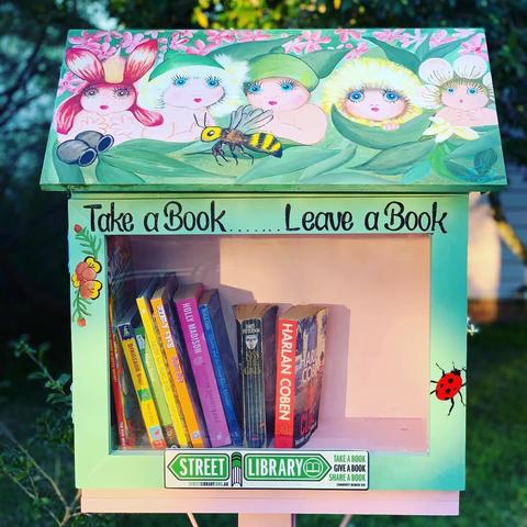 statelibrarynsw's tweet photo. Wherever you live, chances are there’s a @streetlibraryau near you! We uncovered six splendid #StreetLibraries in #Openbook magazine, from Springwood to St Leonards, Matraville to Mudgee. #Top10MostRead #Openbook

Read the story: https://t.co/DENqFT0jQ8 https://t.co/rWpH59GHYa