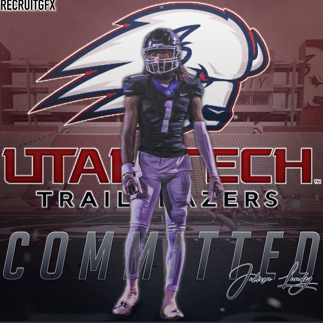RCHSCougarsFB's tweet photo. Congratulations to our early signees DB @christianpierce, WR @JulianLundy, OL @tylerchen55, &amp; QB @cj_tiller! Proud of them &amp; their grind on &amp; off the field. We wish you all the best💯. See you in February for the few remaining for 2023👀. #RideWithRancho 🖤💜 #WeAreRancho🖤💜 https://t.co/DYoTqhs6lG