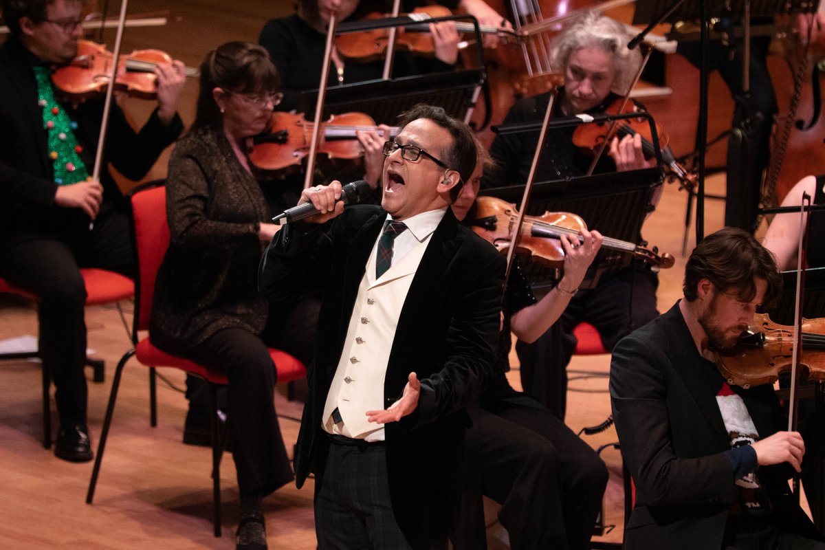 west_end_int's tweet photo. We had an absolutely swinging time with the @TheCBSO @THSHBirmingham @alice_fearn @robhouchen @timhowar @MichaelEngland7, as always our thanks to all, especially the wonderfully appreciative audience, Merry Christmas! https://t.co/NvaMGW6A3l